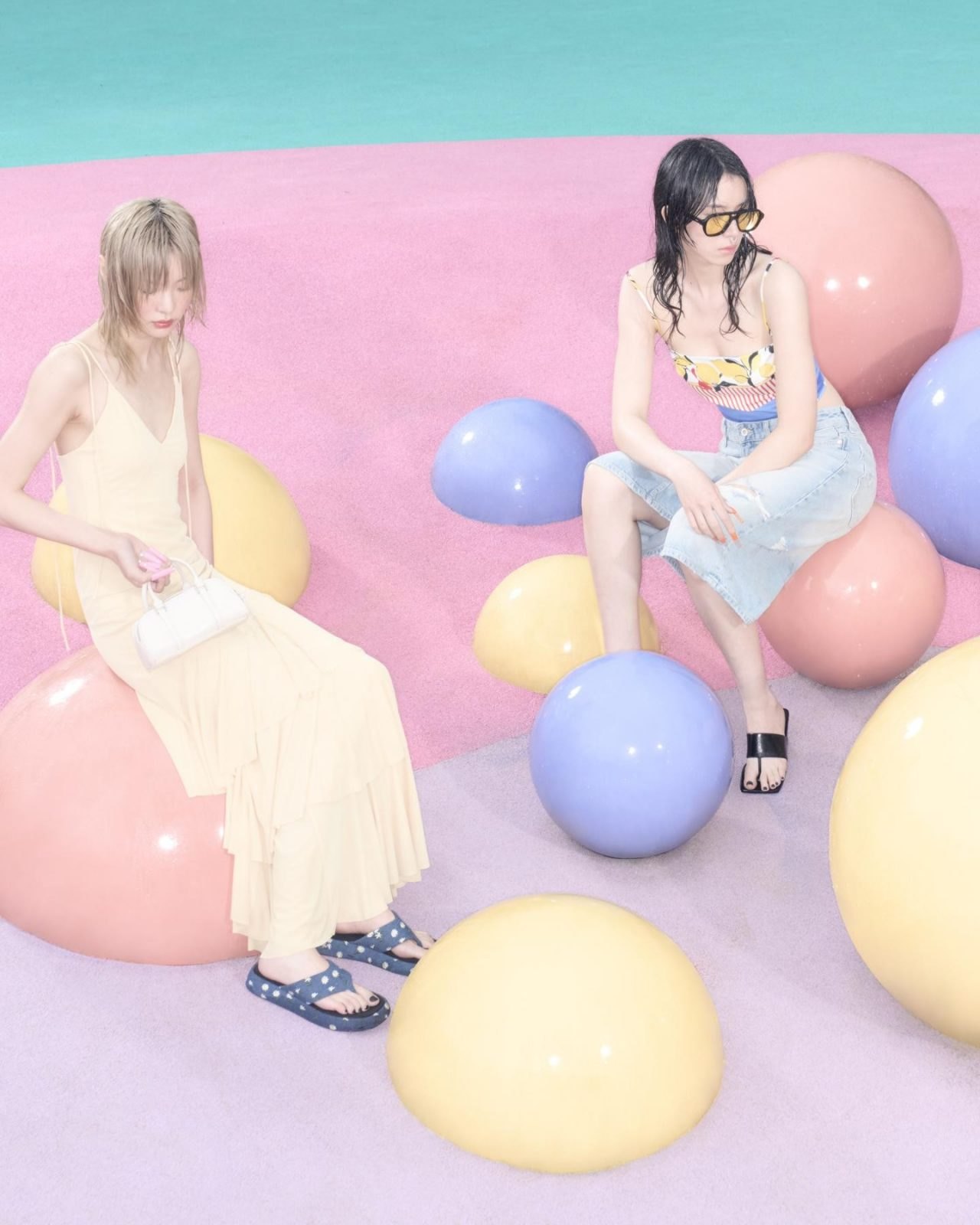 Zara 520 campaign still, image 1 of 4